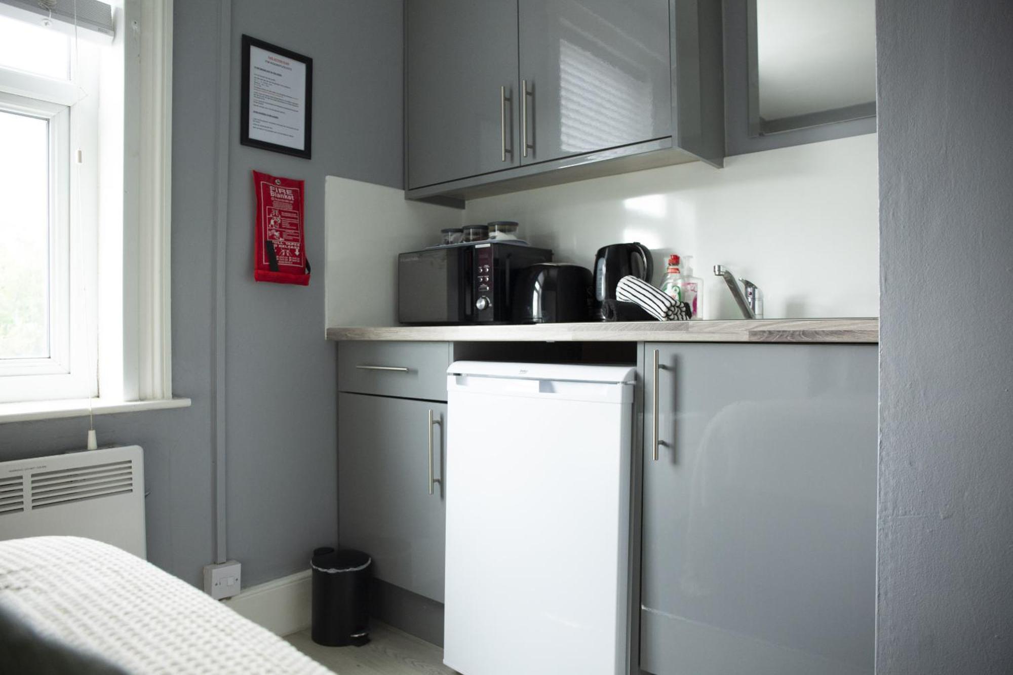 34 Evesham Road - Double Rooms Shottery Δωμάτιο φωτογραφία